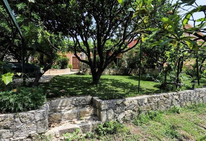 Резиденция Beautiful 8 Bed House In Corfu