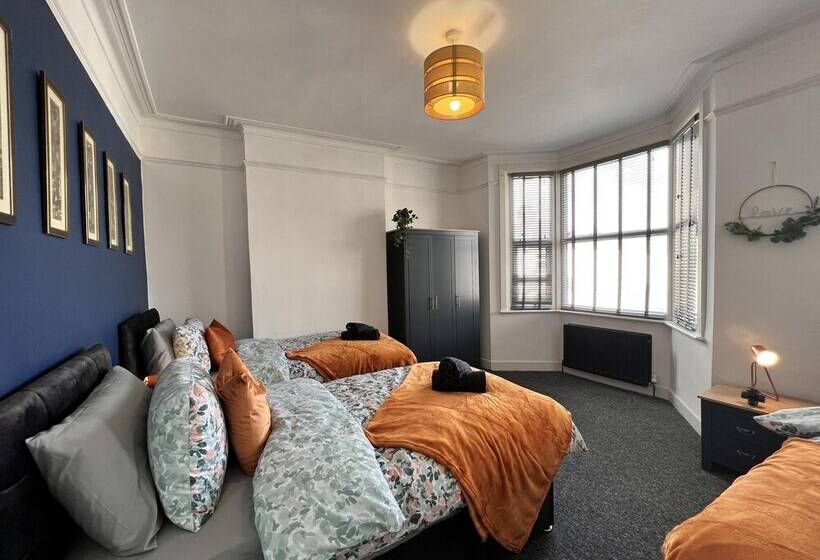 اقامتگاه Captivating 2bed House In Southend Pet Friendly!