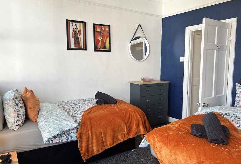 اقامتگاه Captivating 2bed House In Southend Pet Friendly!