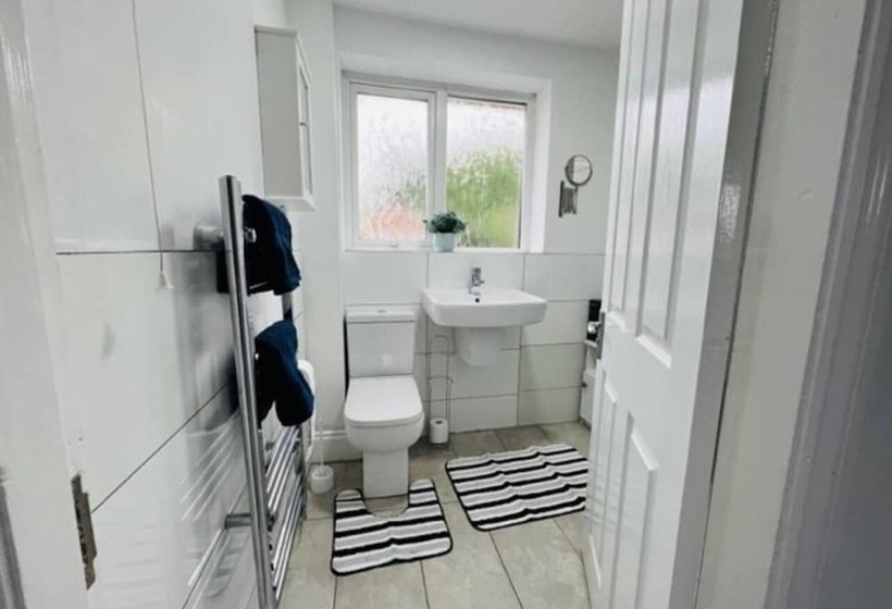 דירת נופש Overbury Lodge, Birmingham With Free Parking