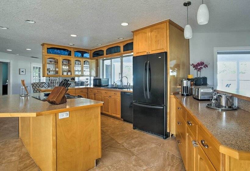 Riviera Beach Home W/ Pool   Walk To Beaches!