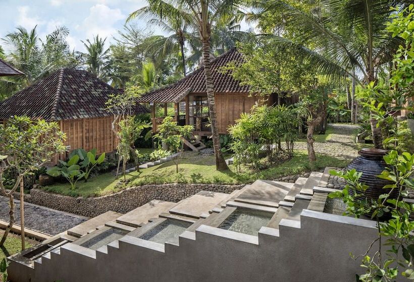 Rumah Kayu Resort