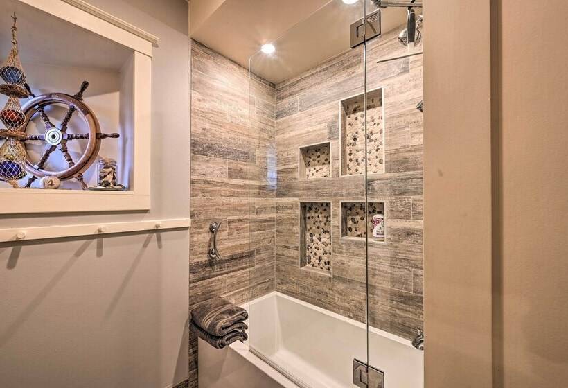 Walk To Wash Park: Spacious Denver Home Base