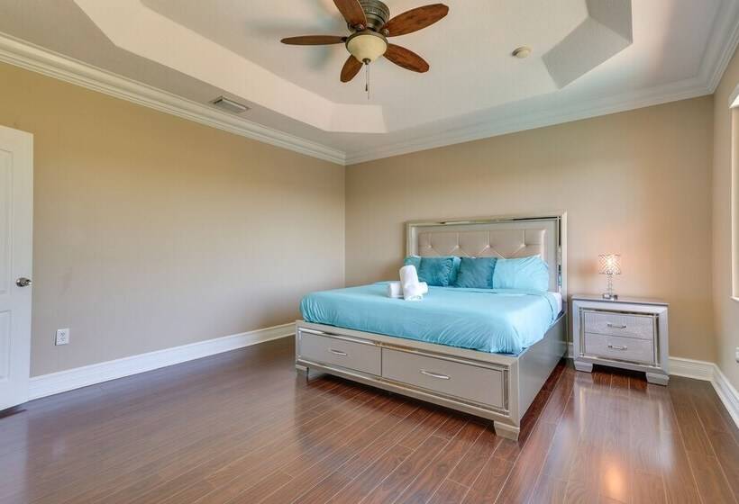 Spacious Miami Retreat W/ Grill, Pool & Dock!