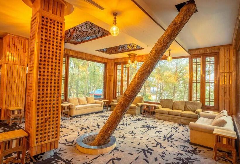 Chillaru Spa & Resort