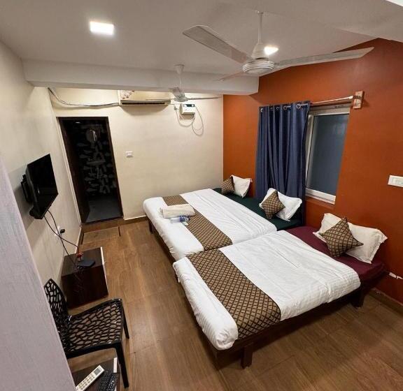 Hotel David Residency