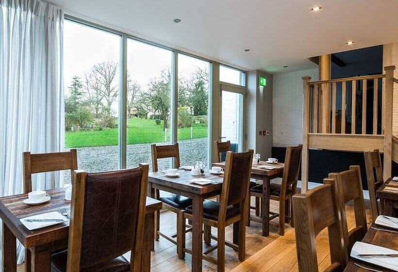 تختخواب و صبحانه Eagle Mill Luxury Rooms