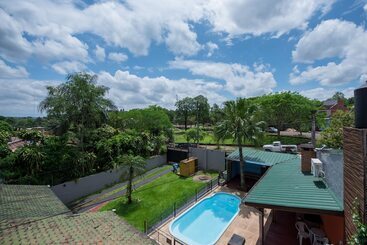 تختخواب و صبحانه Residencial Los Lapachos