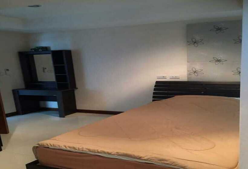 Condo Chamchuri