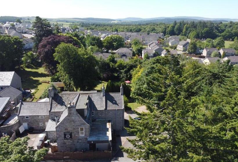 簡易ホテル Bennachie Lodge Hotel In Kemnay