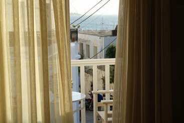 هتل Naxos Anassa Suites