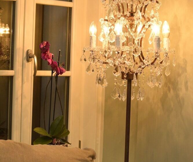 هتل Antique