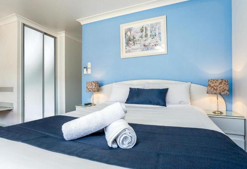 בית מלון כפרי Aspley Carsel Motor Inn
