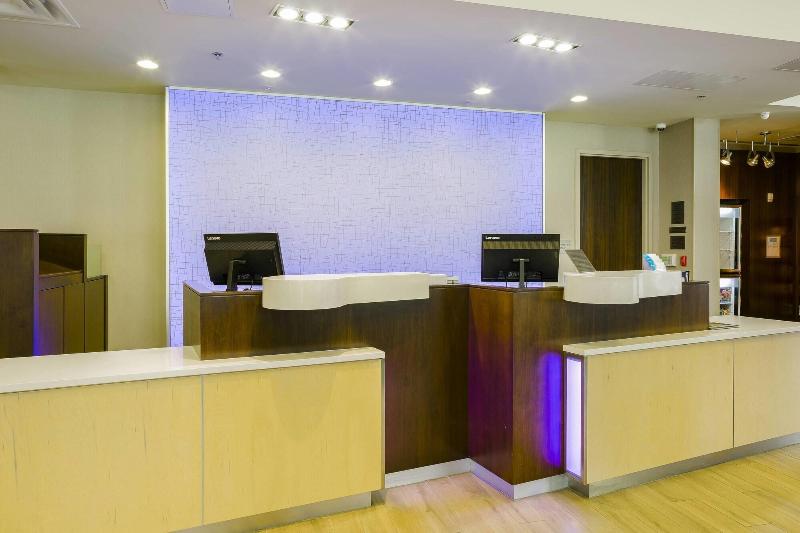 هتل Fairfield Inn & Suites By Marriott Savannah Downtown Historic District