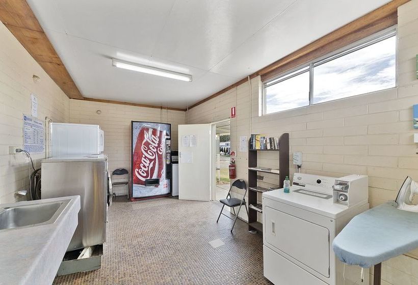 فندق Benalla Tourist Park