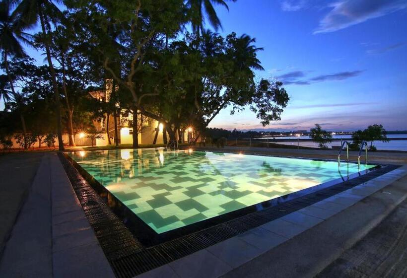 هتل Jade Green Hambantota