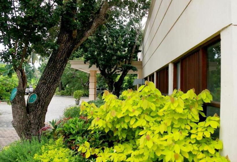 هتل Jade Green Hambantota