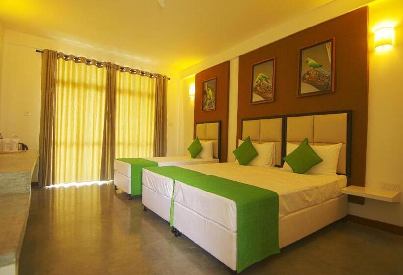 هتل Jade Green Hambantota