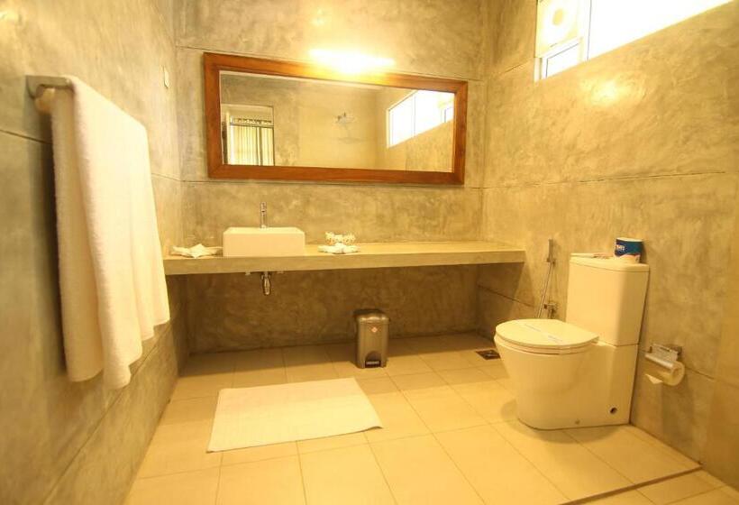 هتل Jade Green Hambantota
