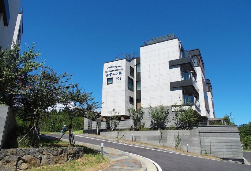 هتل Healthcare Town Resort