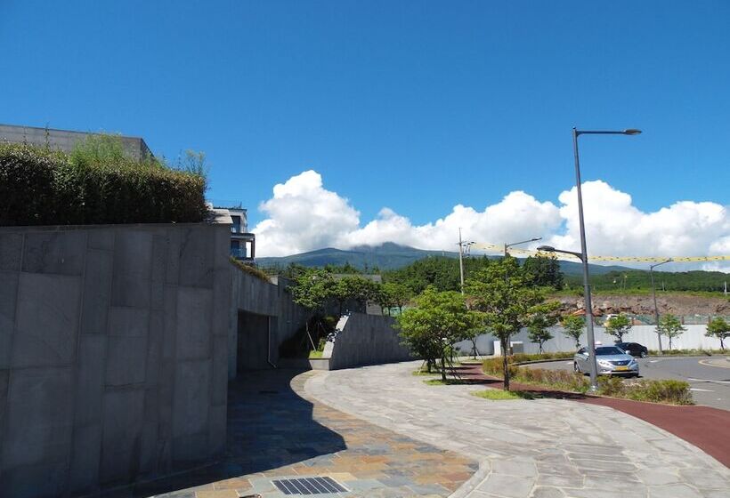 هتل Healthcare Town Resort
