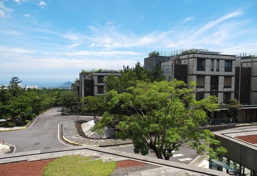 هتل Healthcare Town Resort