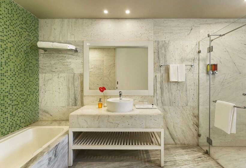 酒店 Sarovar Portico Outer Ring Road