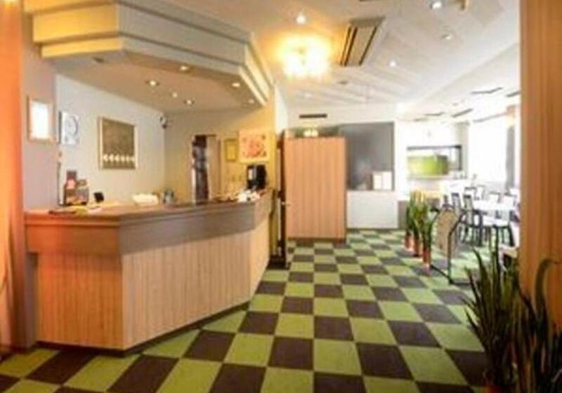 בית מלון כפרי Select Inn Yonezawa