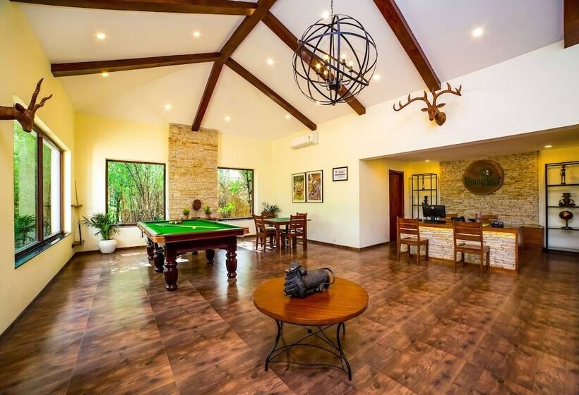 Lemon Tree Wildlife Resort, Bandhavgarh