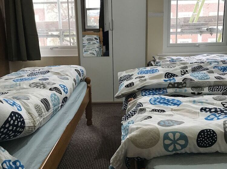 No 8 Apartments