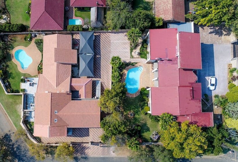 بنسيون Sunset Manor Guest House