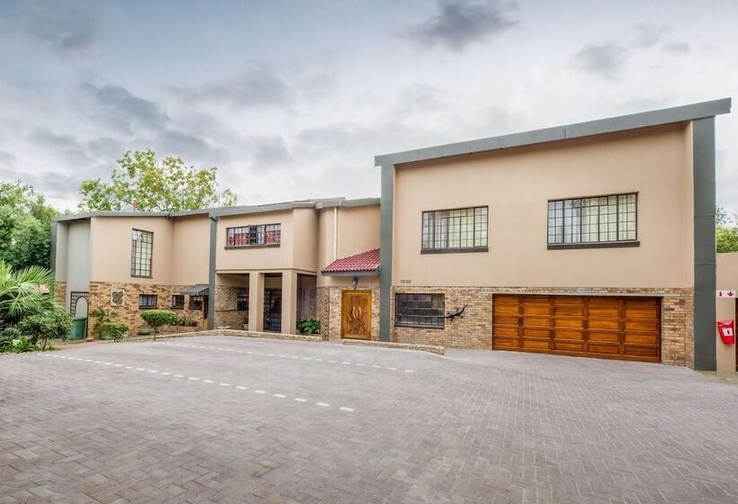 بنسيون Sunset Manor Guest House