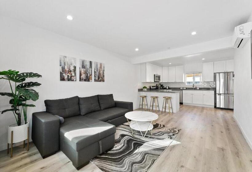 צימר Muirfield Chic City Bungalow With Parking