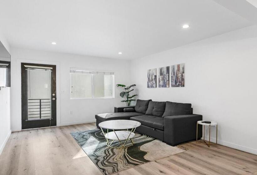 צימר Muirfield Chic City Bungalow With Parking