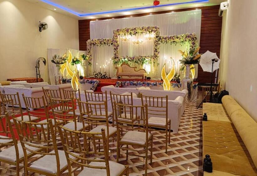 Focus Club And Resort