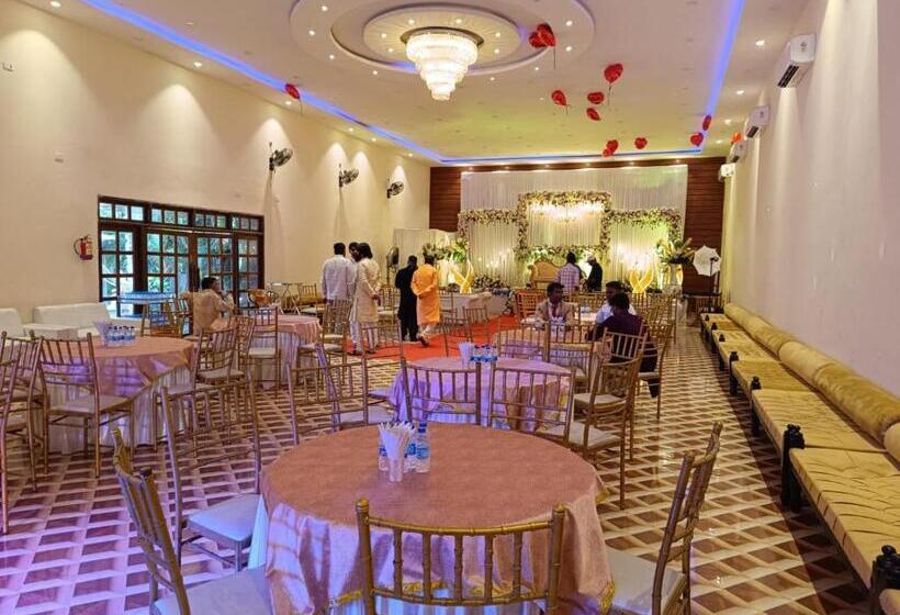 Focus Club And Resort