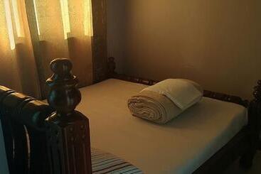 هتل Royal Accommodation