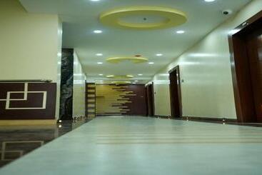 هتل Urban Suites