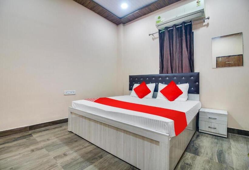 فندق Goyal Inn