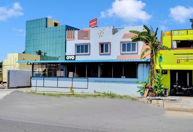 בית מלון כפרי Oyo Flagship Arun Residency