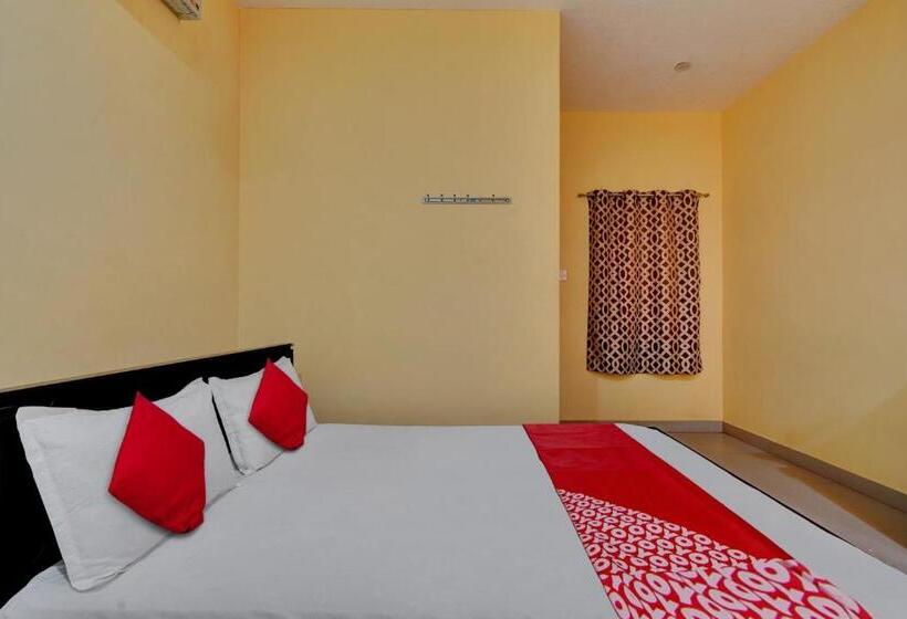 בית מלון כפרי Oyo Flagship Arun Residency