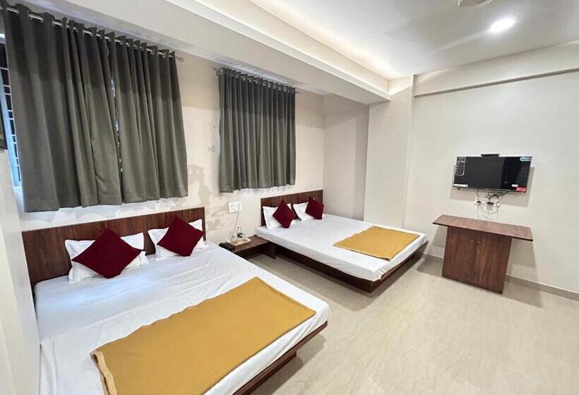 Отель Darshan Grand