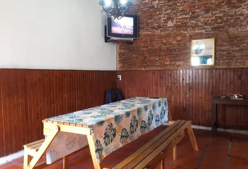 پانسیون Alojamiento Hostel Lodeolga La Florida