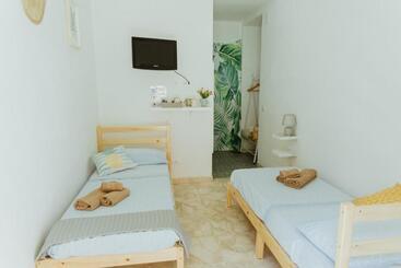 پانسیون Lemon Tree Rooms