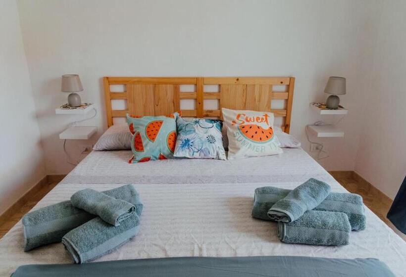 پانسیون Lemon Tree Rooms