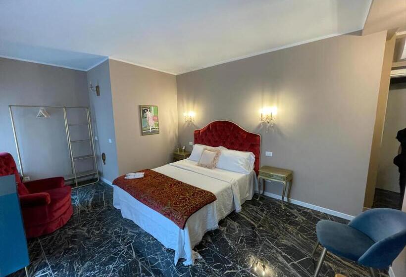 پانسیون Prestige Suite Via Romagnoli