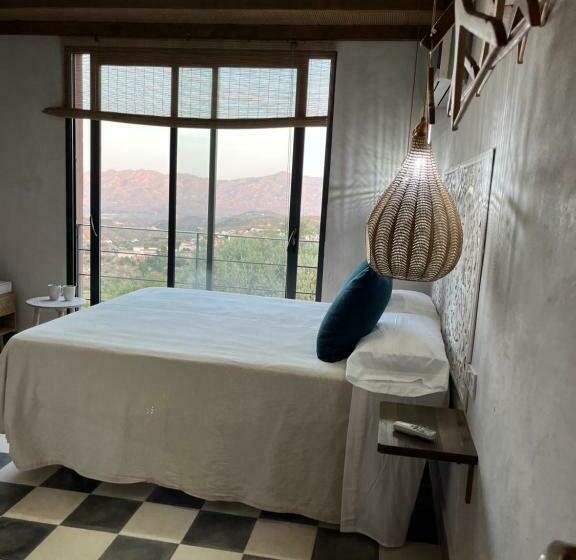 בית מלון כפרי El Castillo De La Mora