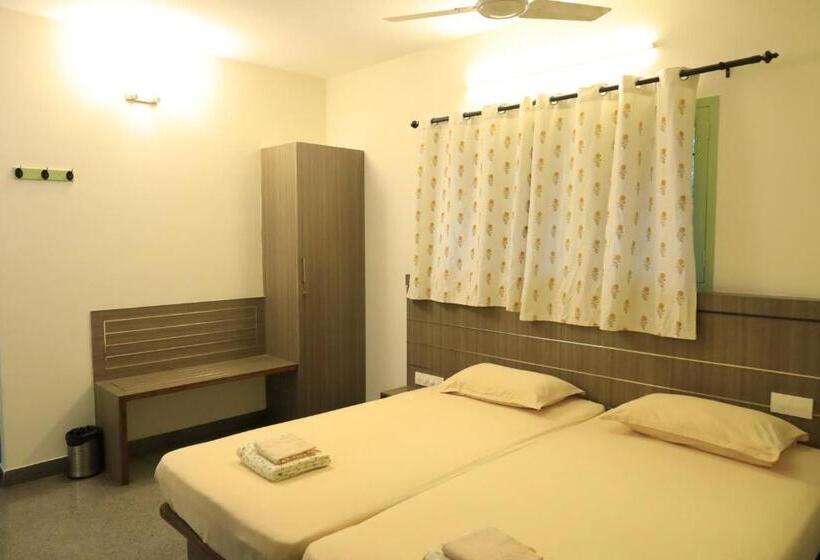 هتل Transit Nest   Near Madurai Airport