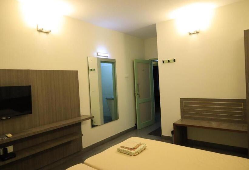 هتل Transit Nest   Near Madurai Airport
