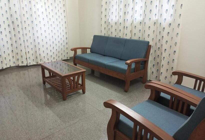 هتل Transit Nest   Near Madurai Airport